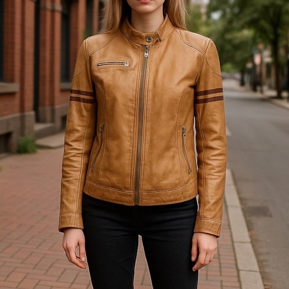 Danier Ladies Tan Leather Moto Jacket - Size Large - Picture 1 of 13